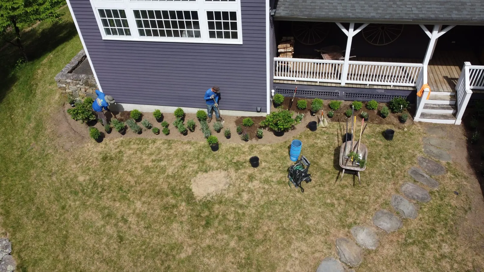 Foundation Planting Beds — Redding, CT
